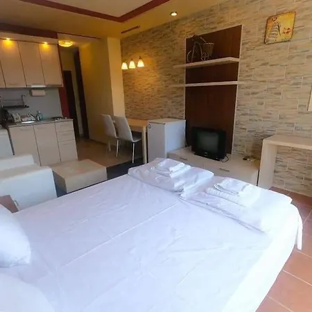 Life Garden Studio Apartamento Sozopol
